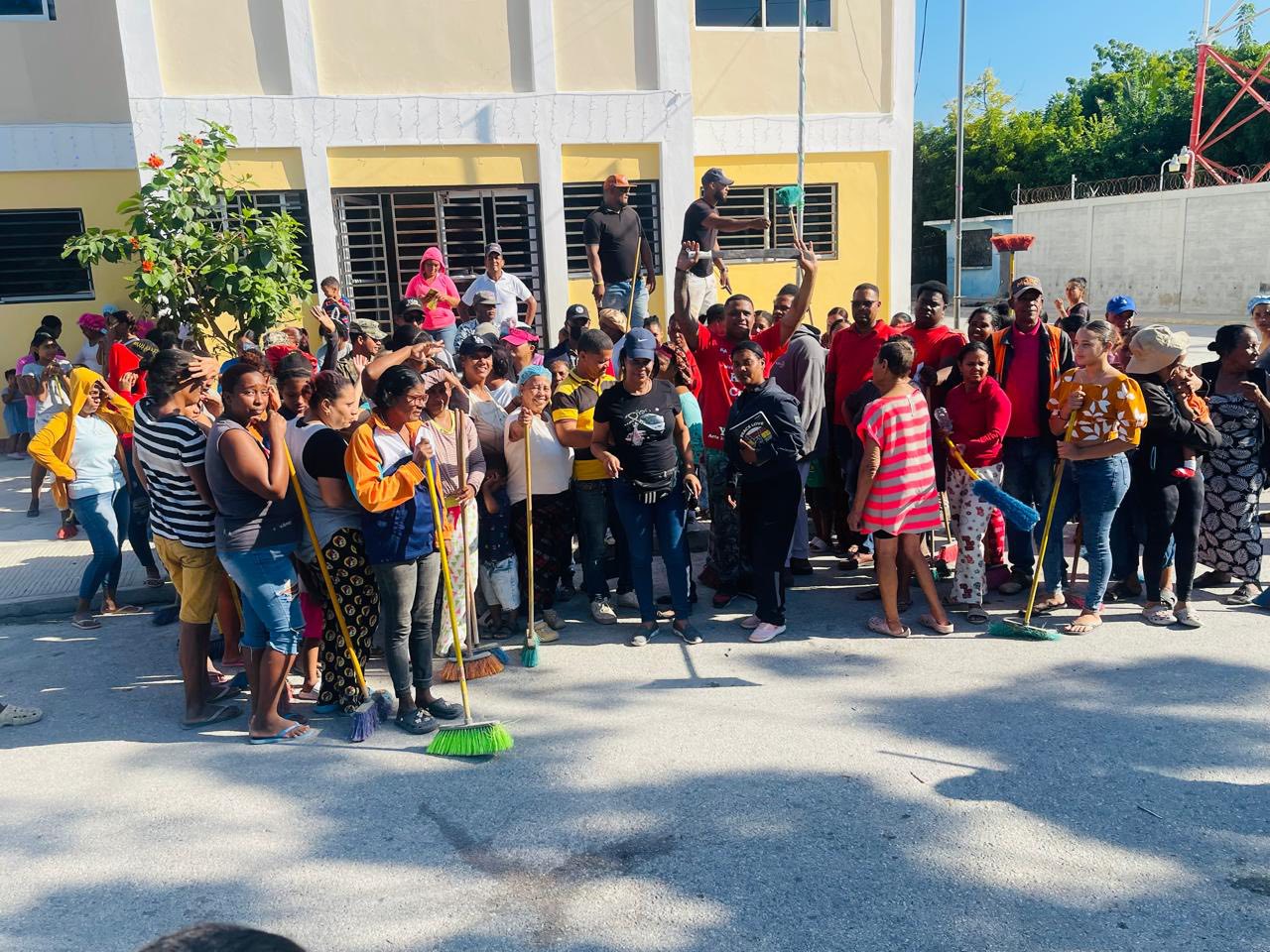 Operativo navideño de limpieza